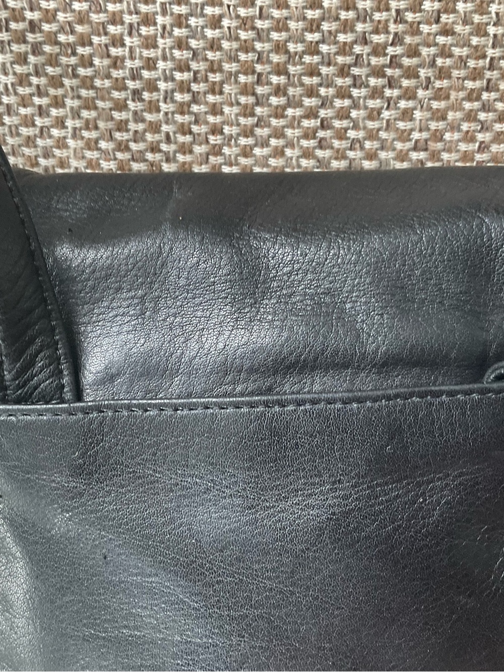 Black leather Enzo Angiolini crossbody - Picture 11 of 11